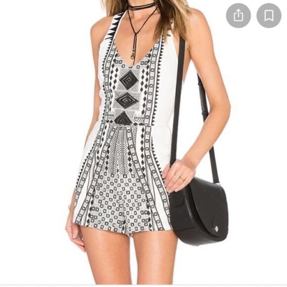 Mink Pink Eco Warrior White & Black Romper Small - Picture 1 of 5